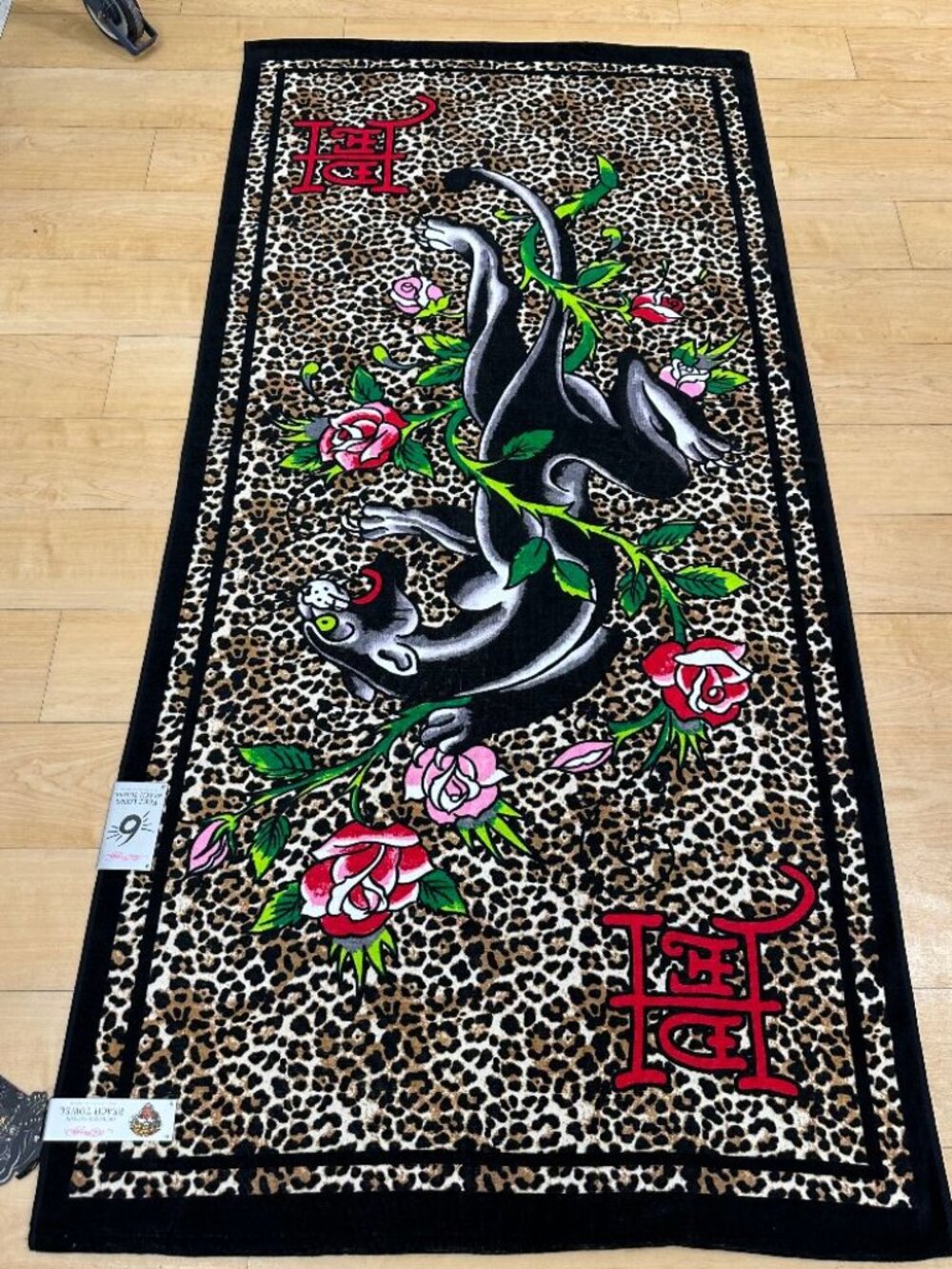 NWT ED HARDY Oversized Beach Towel 100% cotton 36" x 72"